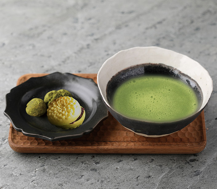 天空茶園のお抹茶（練り菓子もしくは和菓子付き）